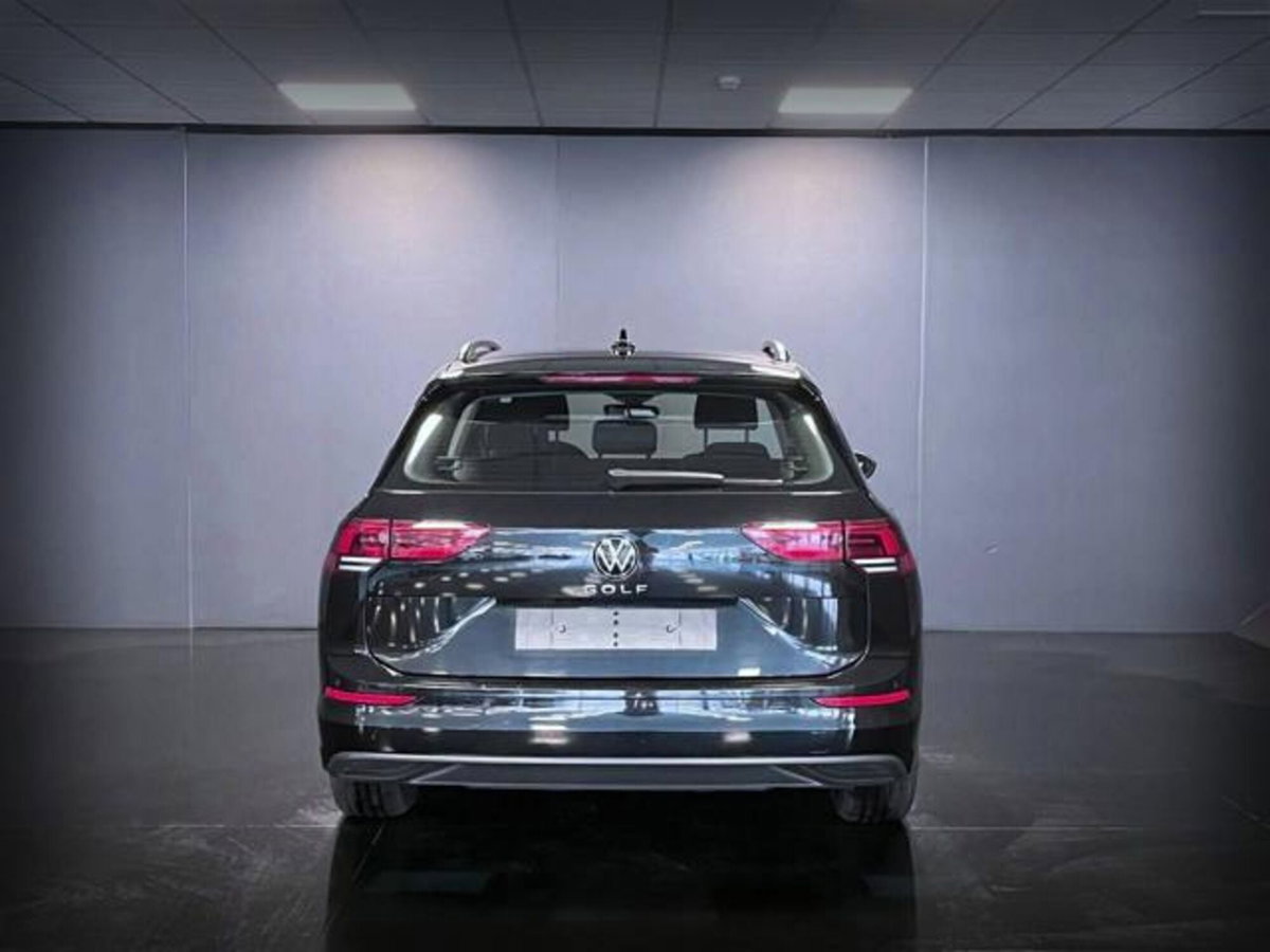 Volkswagen Golf Variant 1.0 TSI EVO Life (6)