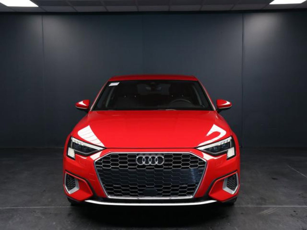Audi A3 Sportback 35 TDI S tronic Business (2)