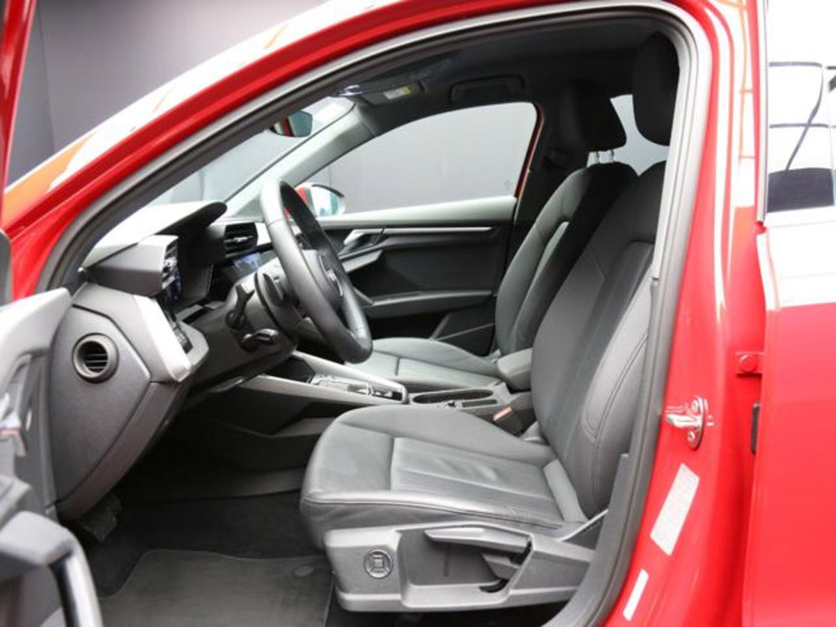 Audi A3 Sportback 35 TDI S tronic Business (9)