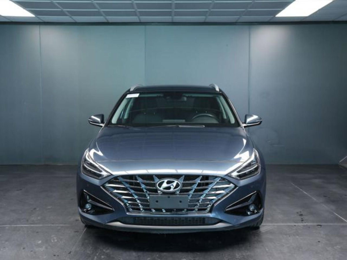 Hyundai i30 Station Wagon 1.0 t-gdi 48V Prime Techno&Style Pack 120cv (2)