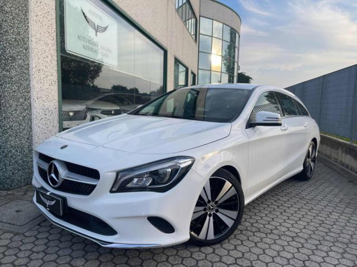 Mercedes-Benz CLA Shooting Brake 200 d Automatic Sport