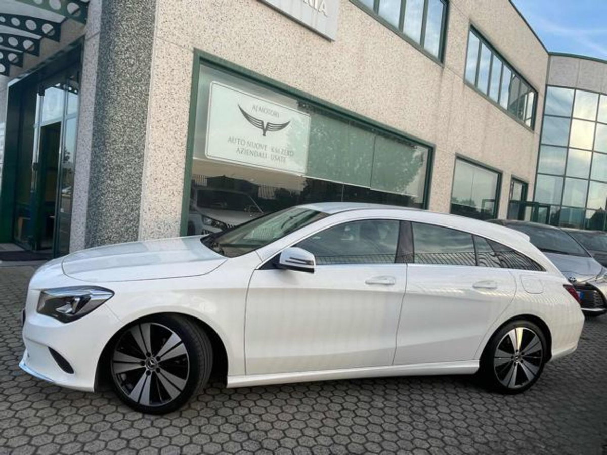 Mercedes-Benz CLA Shooting Brake 200 d Automatic Sport (5)