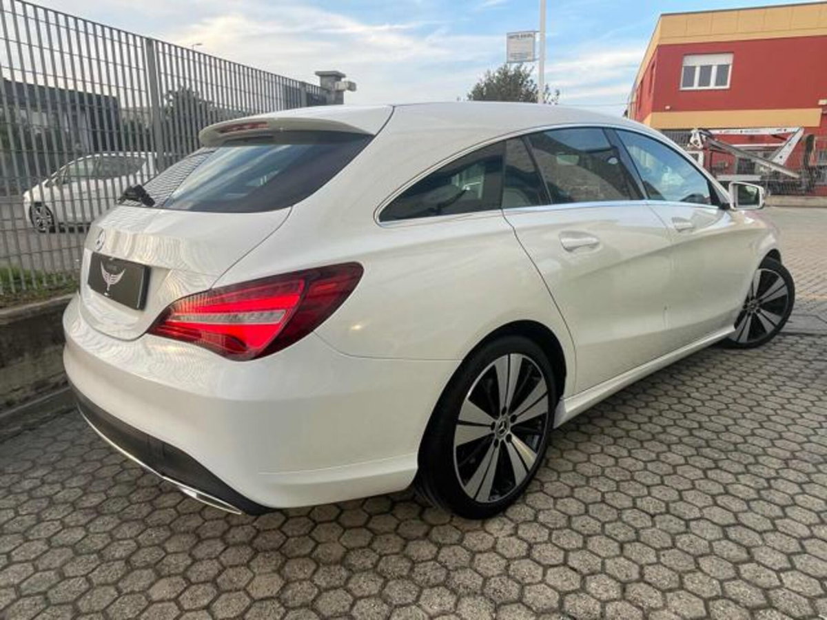 Mercedes-Benz CLA Shooting Brake 200 d Automatic Sport (7)