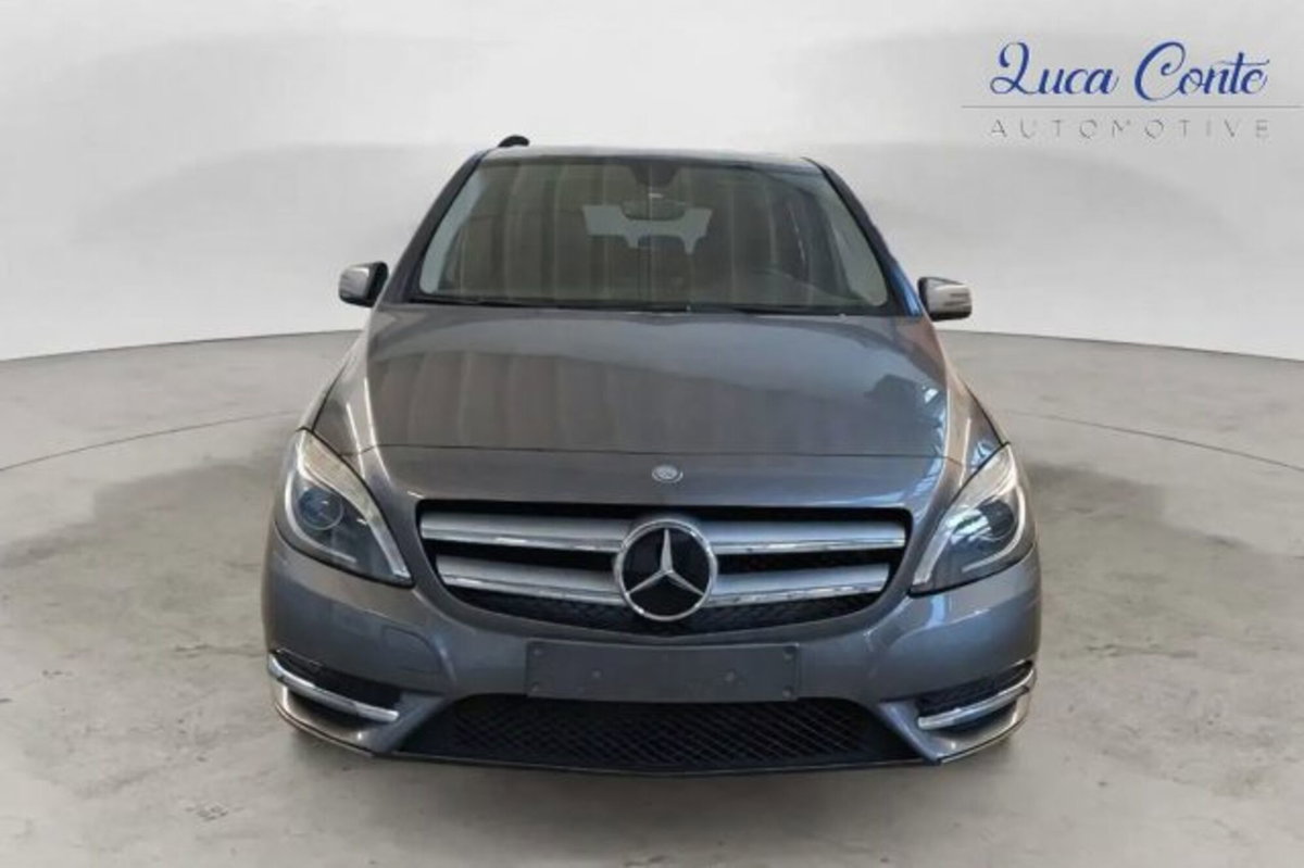 Mercedes-Benz Classe B 180 Premium (2)