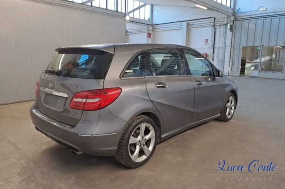 Mercedes-Benz Classe B 180 Premium (4)