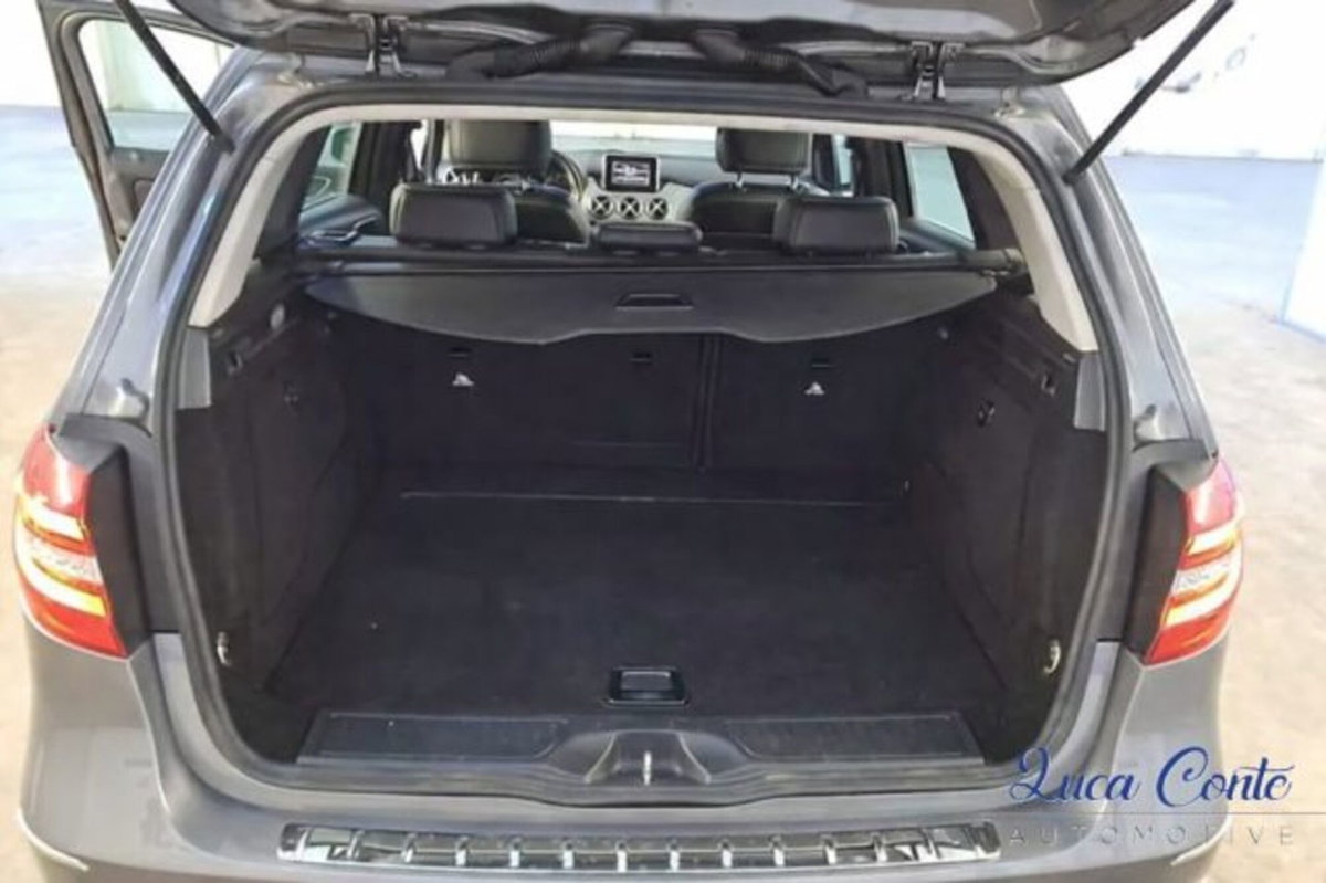 Mercedes-Benz Classe B 180 Premium (9)