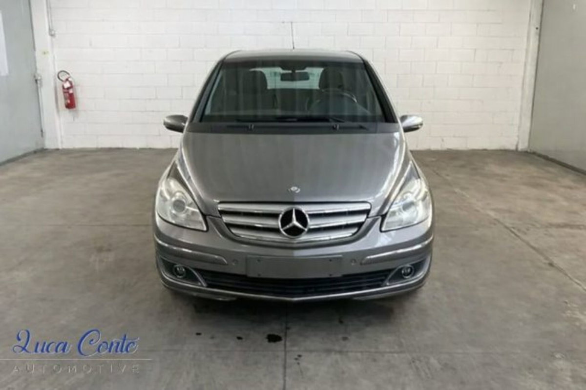 Mercedes-Benz Classe B 200 Sport (7)