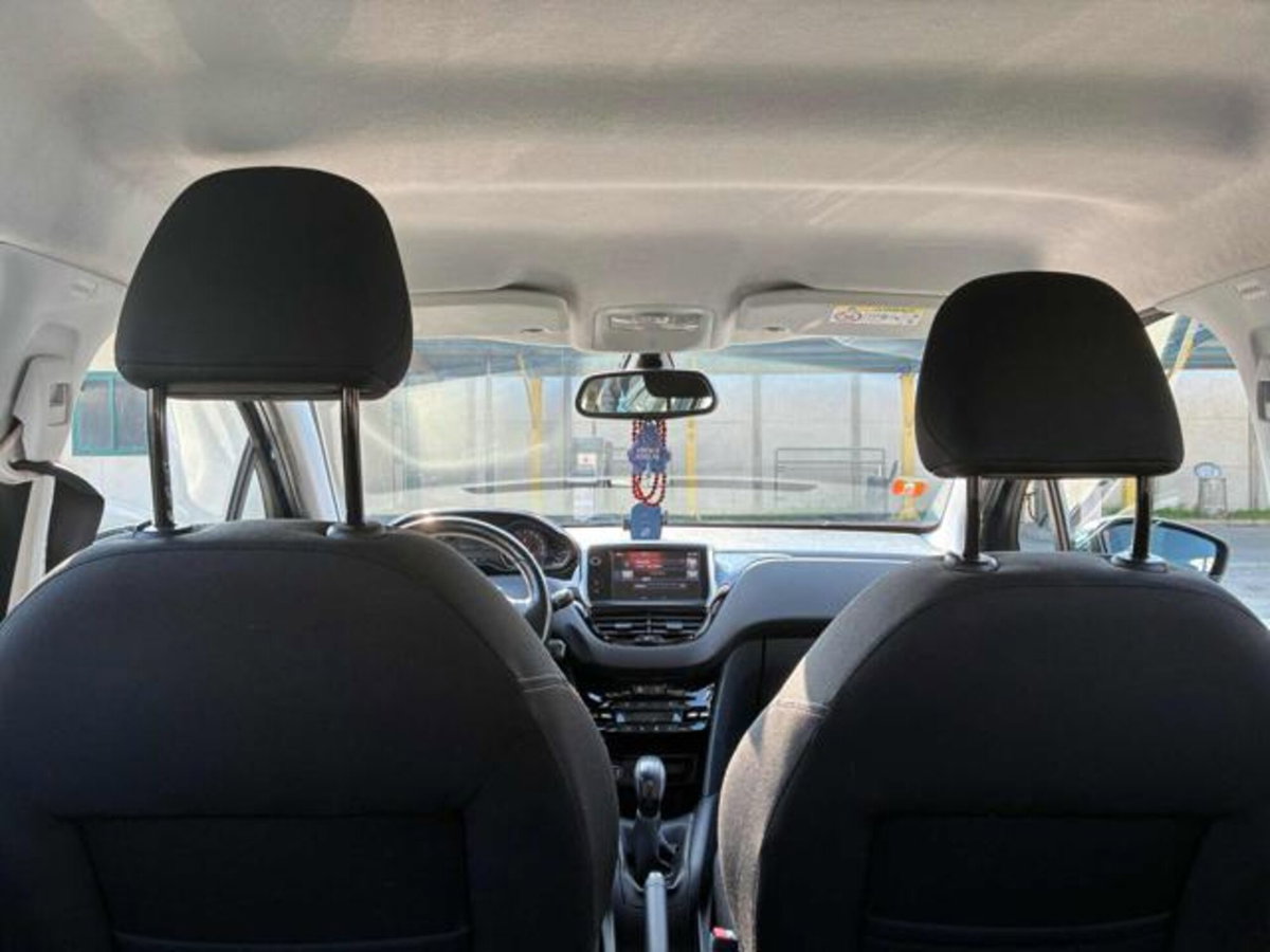 Peugeot 208 82 5 porte Allure (13)