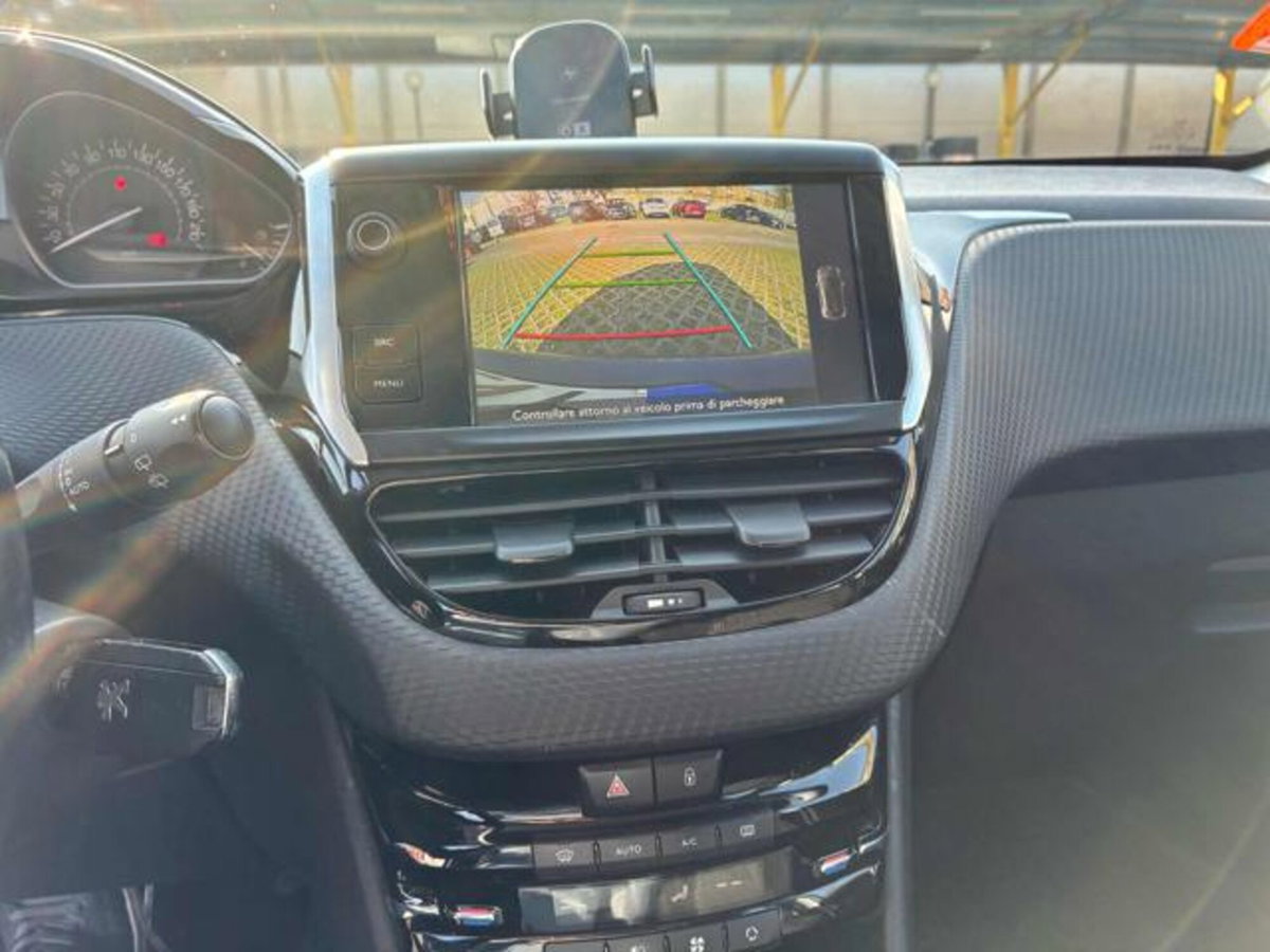 Peugeot 208 82 5 porte Allure (14)