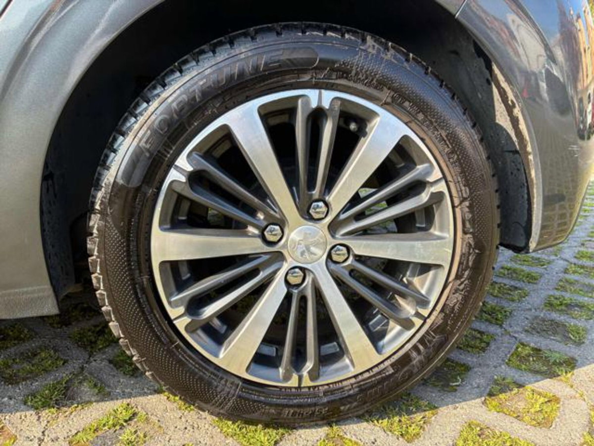 Peugeot 208 82 5 porte Allure (17)