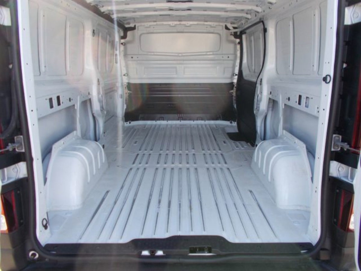 Renault Trafic Furgone T30 2.0 dCi 110CV PL-TN Furgone Ice Plus (12)