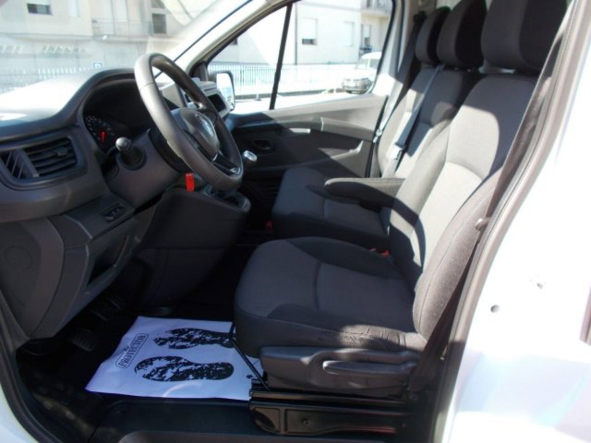 Renault Trafic Furgone T30 2.0 dCi 110CV PL-TN Furgone Ice Plus (9)