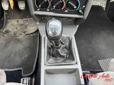 Alfa Romeo 75 2.0 (12)
