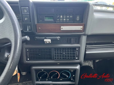 Alfa Romeo 75 2.0 (13)