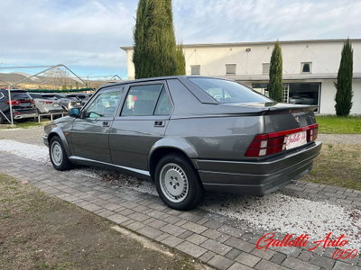 Alfa Romeo 75 2.0 (2)