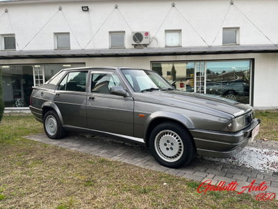 Alfa Romeo 75 2.0 (5)