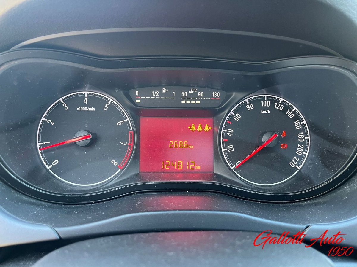 Opel Corsa 1.4 90CV GPL Tech 5 porte n-Joy (11)