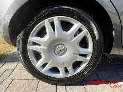 Opel Corsa 1.4 90CV GPL Tech 5 porte n-Joy (20)