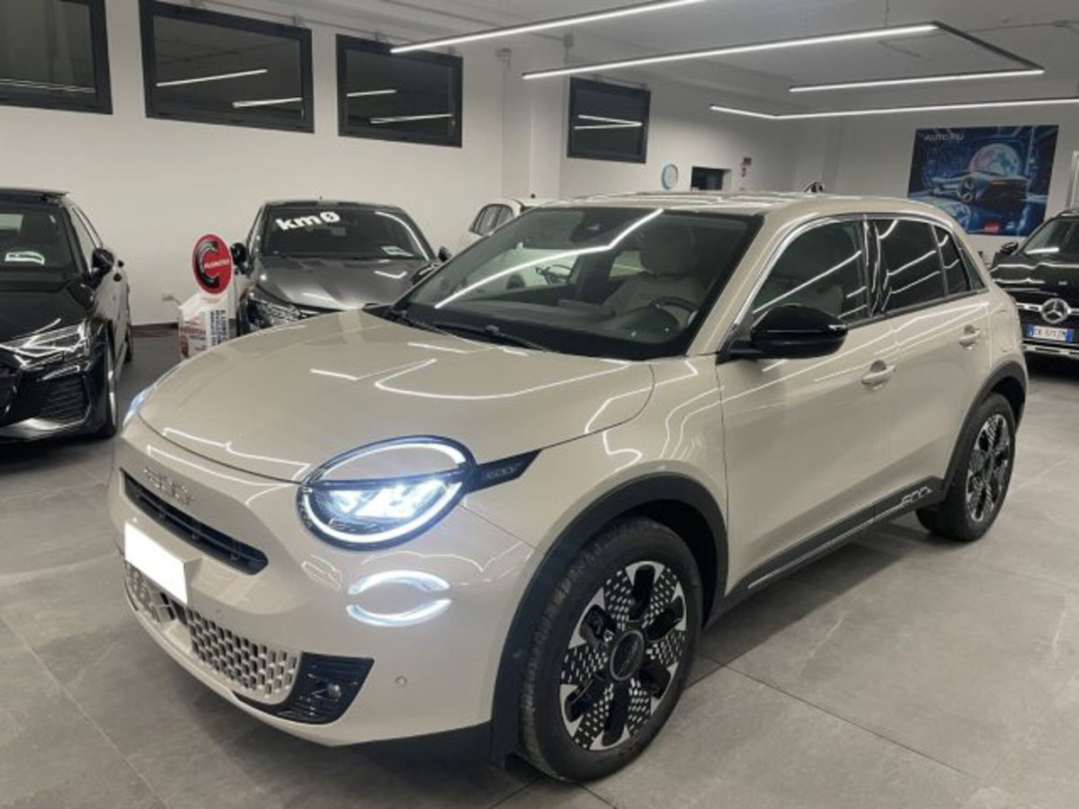 Fiat 600 1.2 hybrid La Prima 110cv auto (11)