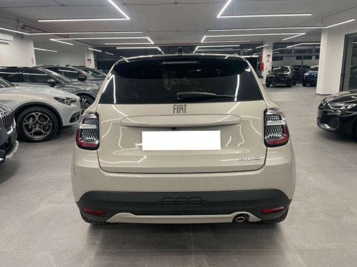 Fiat 600 1.2 hybrid La Prima 110cv auto (3)