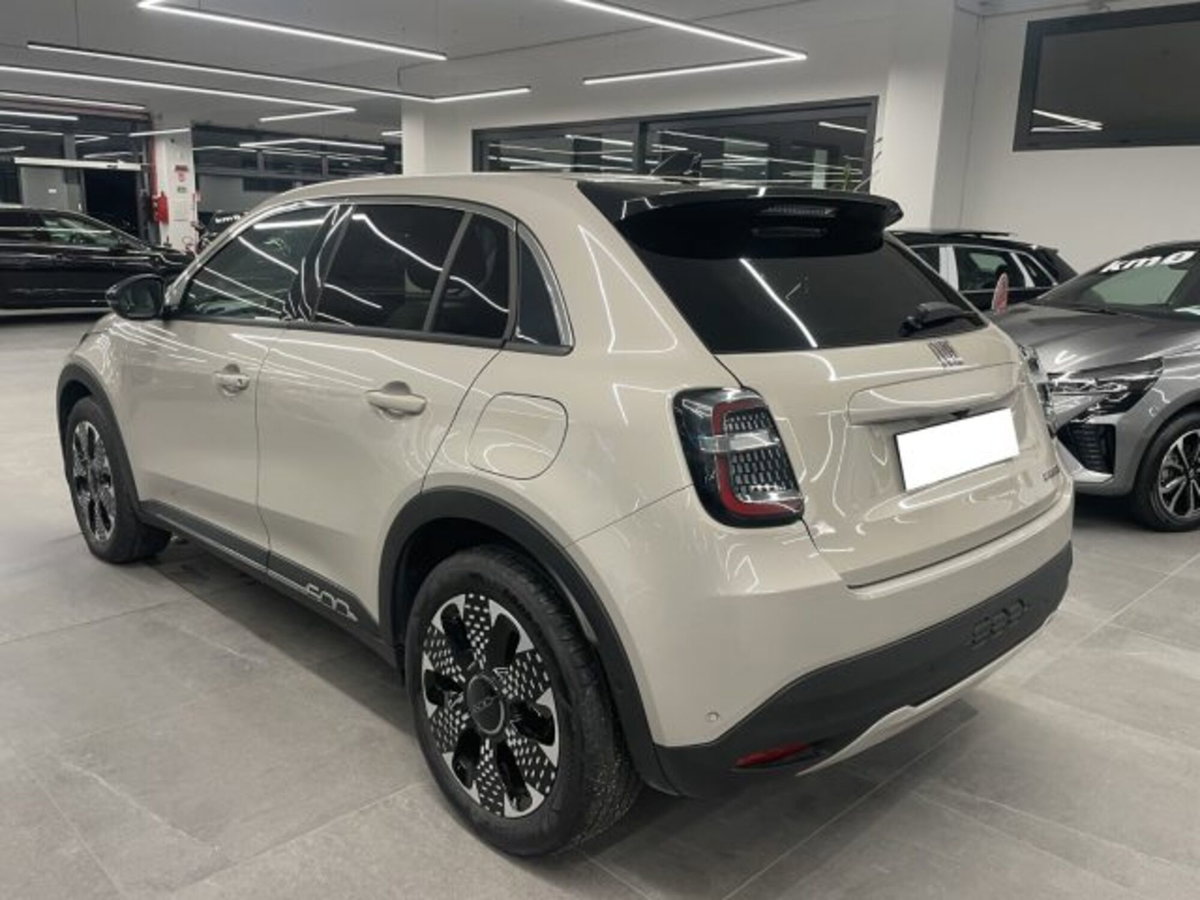 Fiat 600 1.2 hybrid La Prima 110cv auto (5)