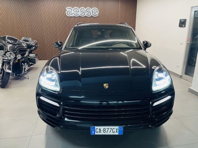 Porsche Cayenne 3.0 V6 (2)