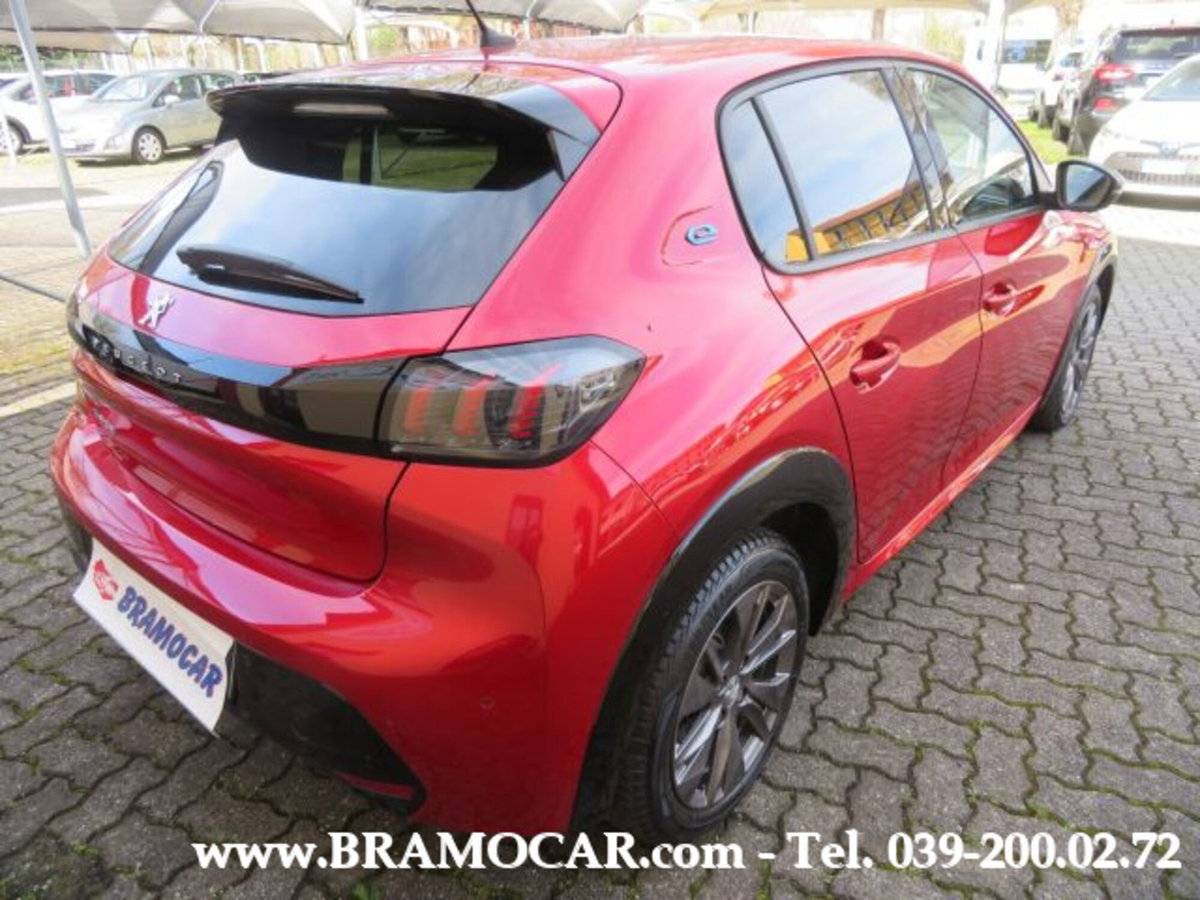 Peugeot 208 50 kWh Allure (6)