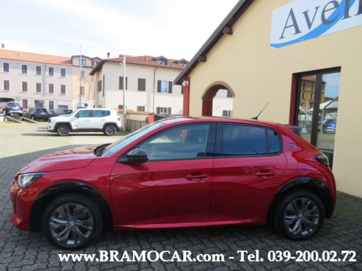 Peugeot 208 50 kWh Allure (9)