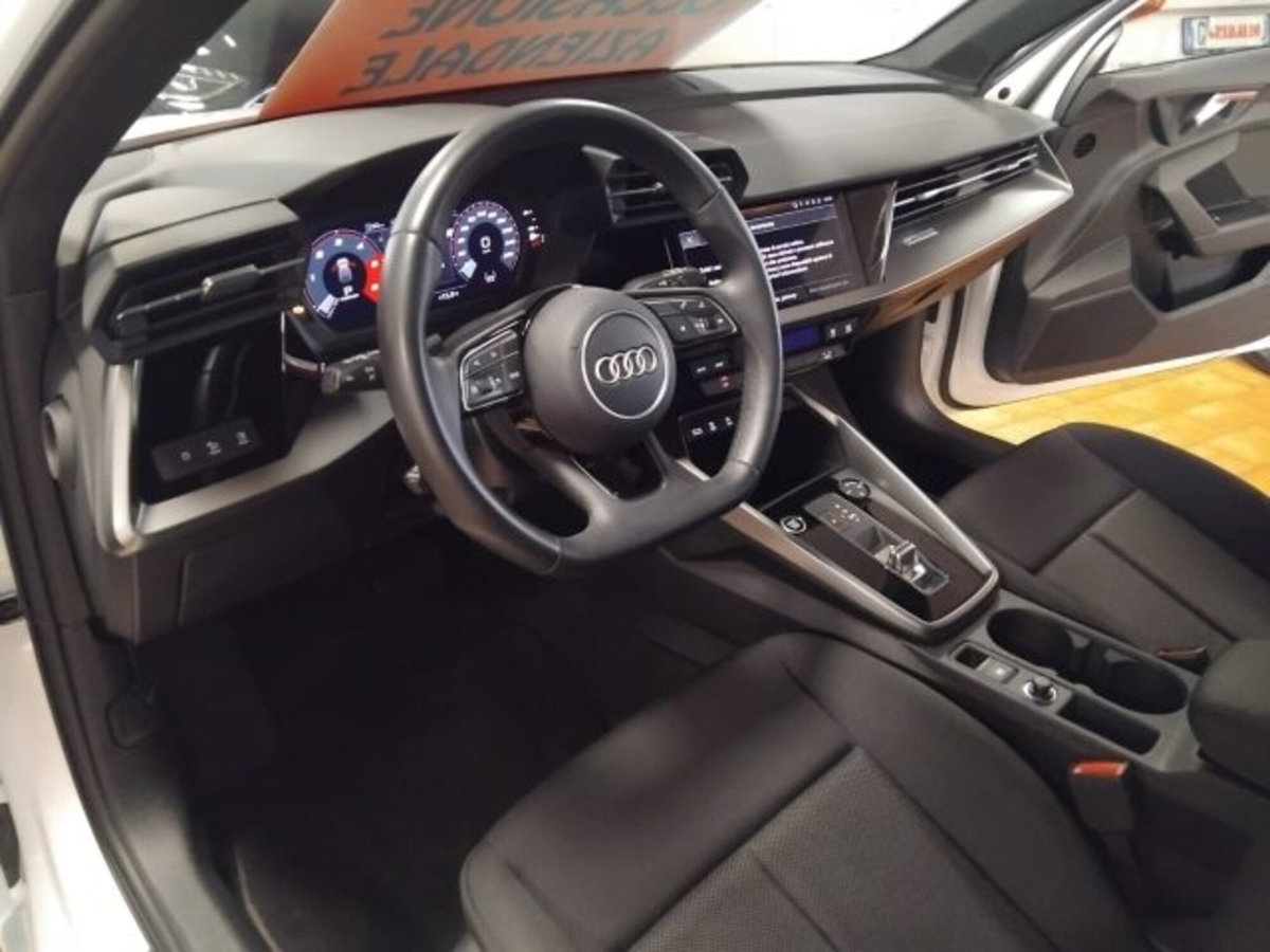 Audi A3 Sportback 40 TDI quattro S tronic S line edition (9)