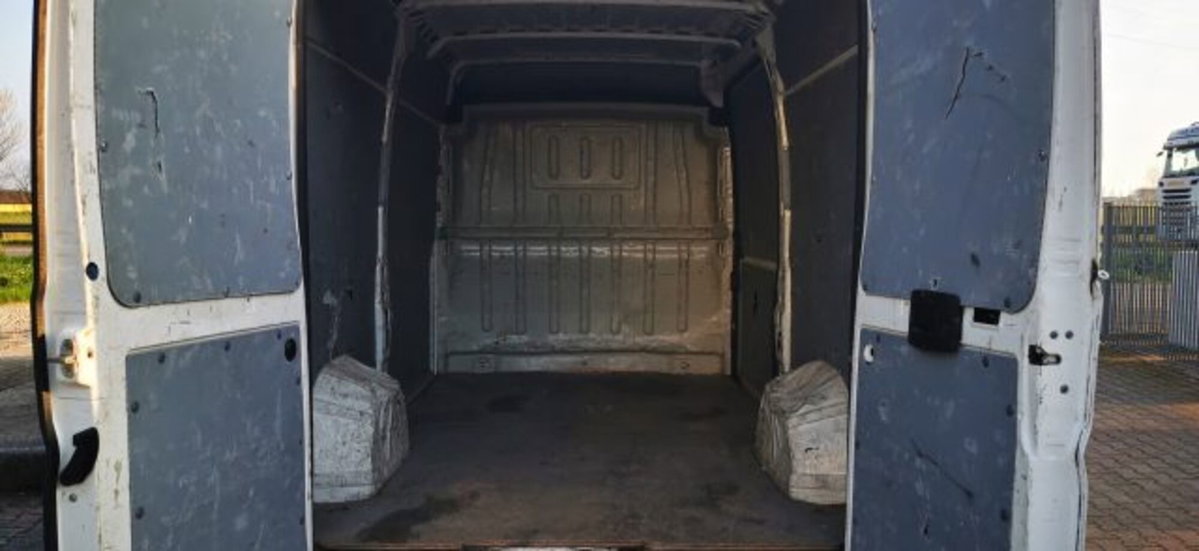 Citroen Jumper Furgone 35 BlueHDi 140 S&S PM-TM Furgone Heavy Business (16)