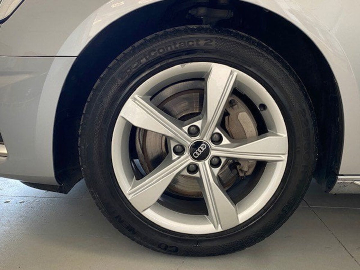 Audi A4 Avant 40 TDI S tronic Business (6)