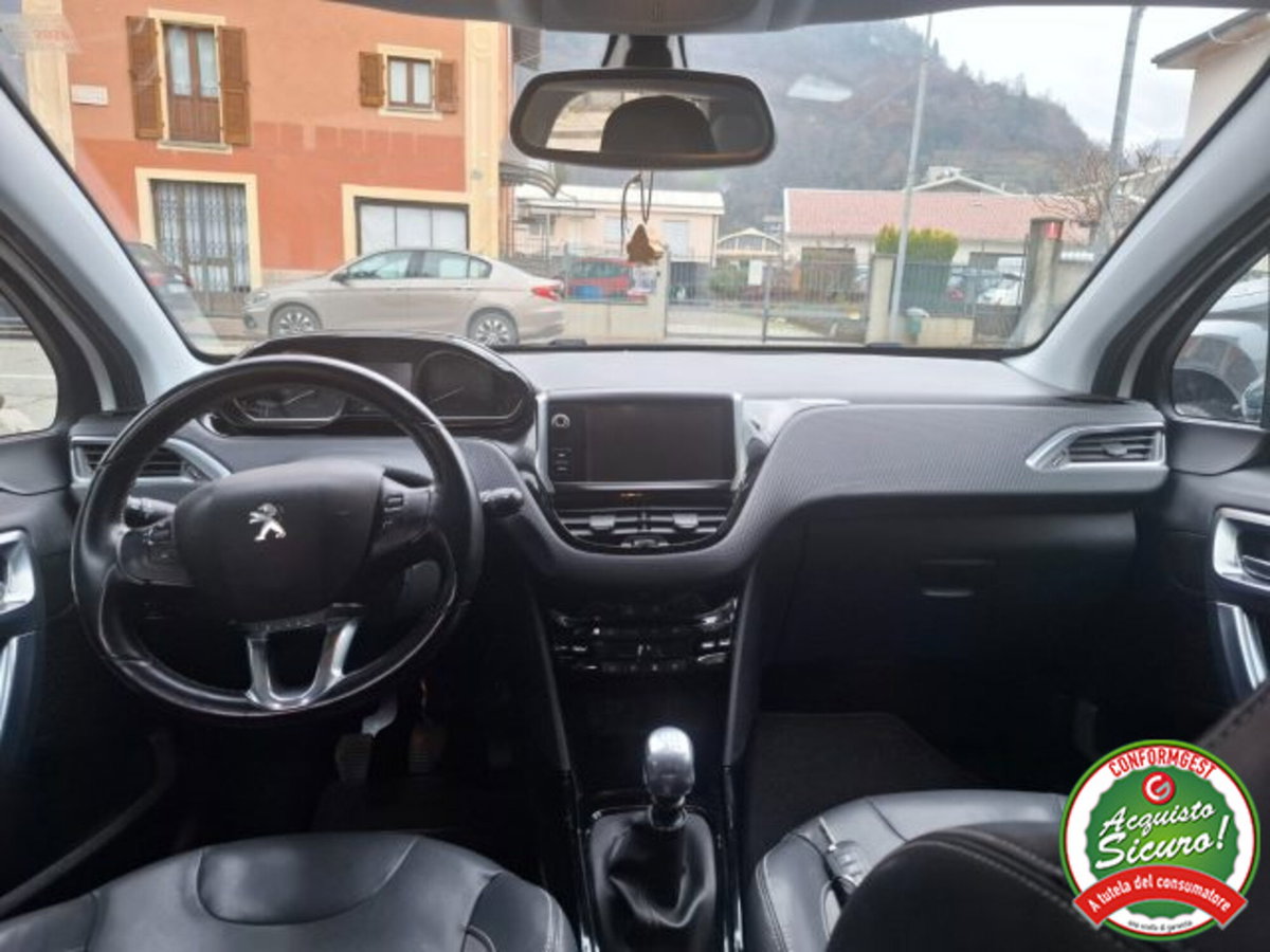 Peugeot 2008 120 S&S Allure (11)