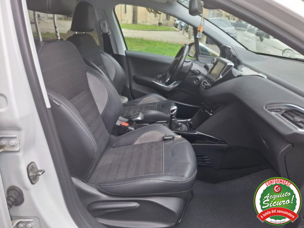 Peugeot 2008 120 S&S Allure (9)