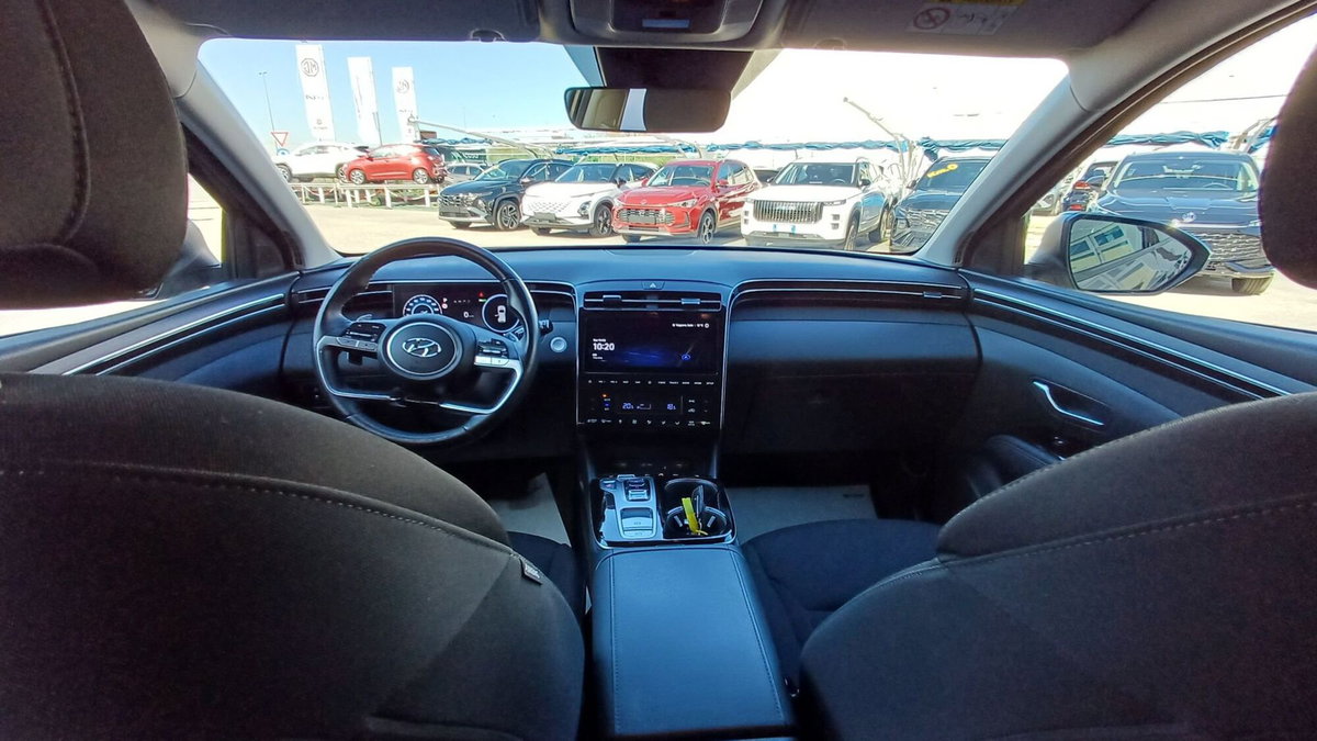 Hyundai Tucson 1.6 hev Exellence 4wd auto (11)