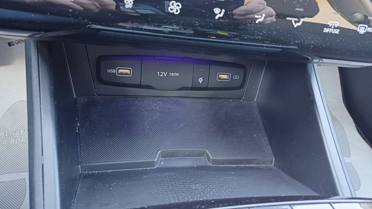 Hyundai Tucson 1.6 hev Exellence 4wd auto (15)