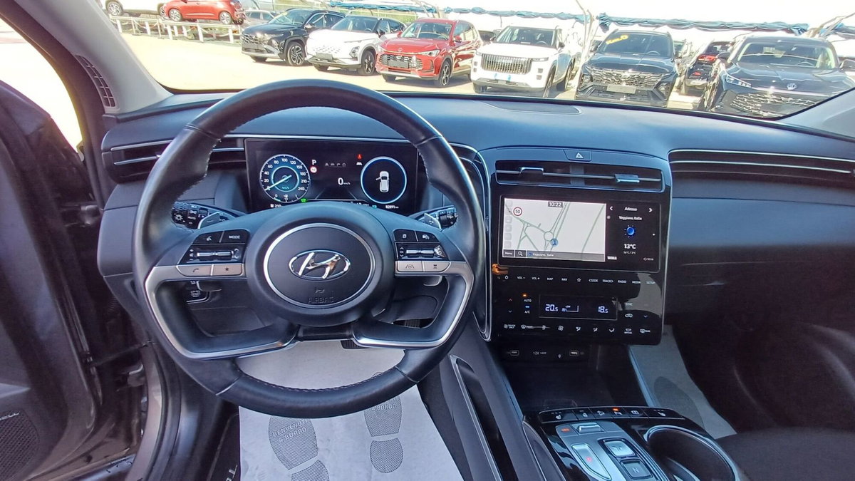 Hyundai Tucson 1.6 hev Exellence 4wd auto (19)