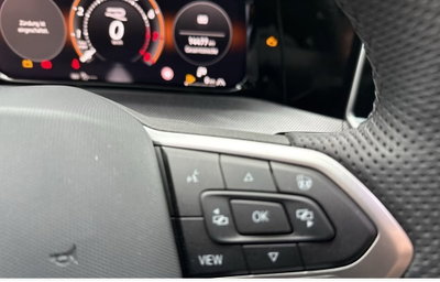 Volkswagen Golf 1.5 TSI 150 CV EVO ACT R-Line (10)