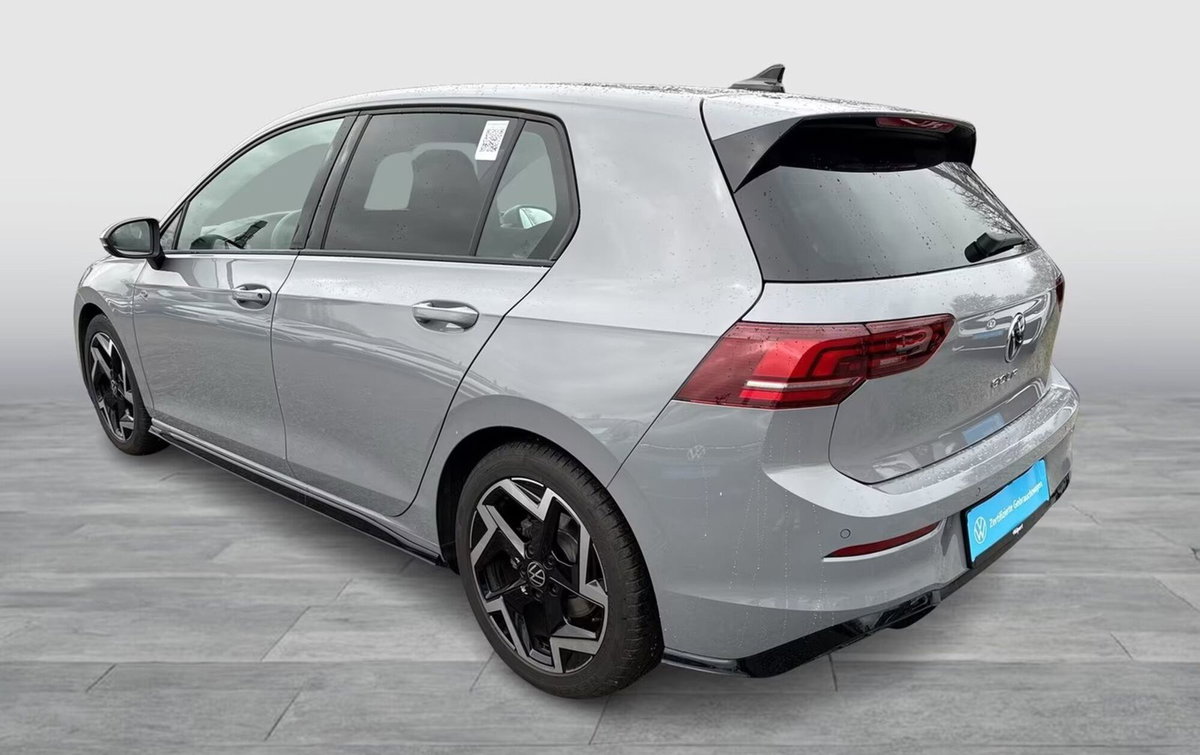 Volkswagen Golf 1.5 TSI 150 CV EVO ACT R-Line (4)