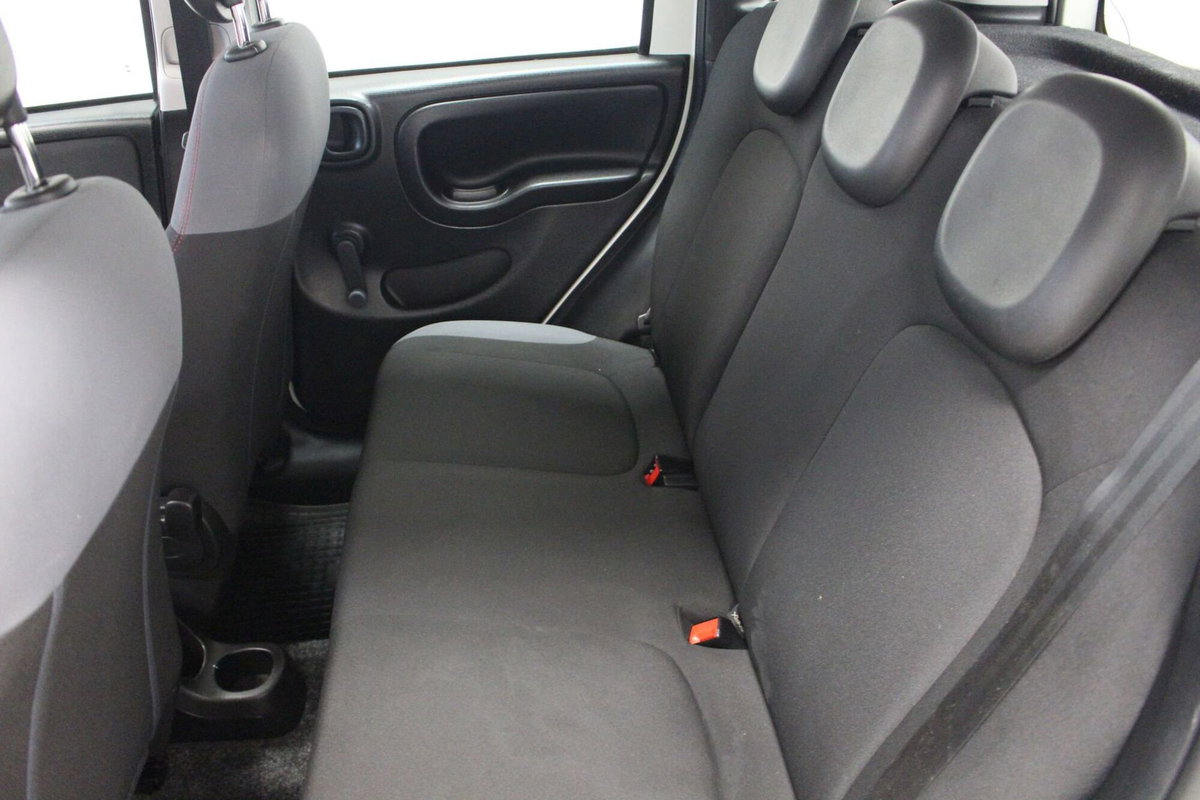 Fiat Panda 1.3 MJT 95 CV S&S 4x4 (9)