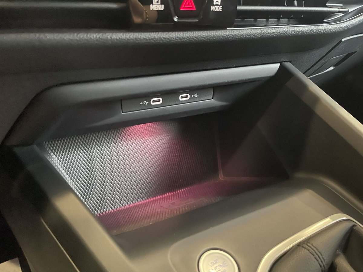 Volkswagen Golf 1.5 TSI EVO ACT Life (14)