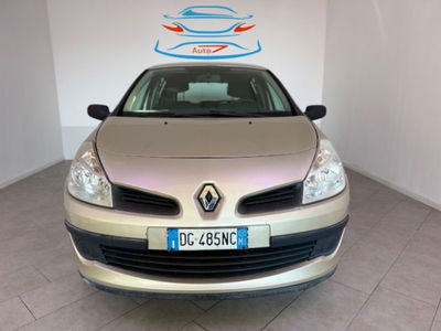 Renault Clio 1.2 16V 5 porte Luxe usata