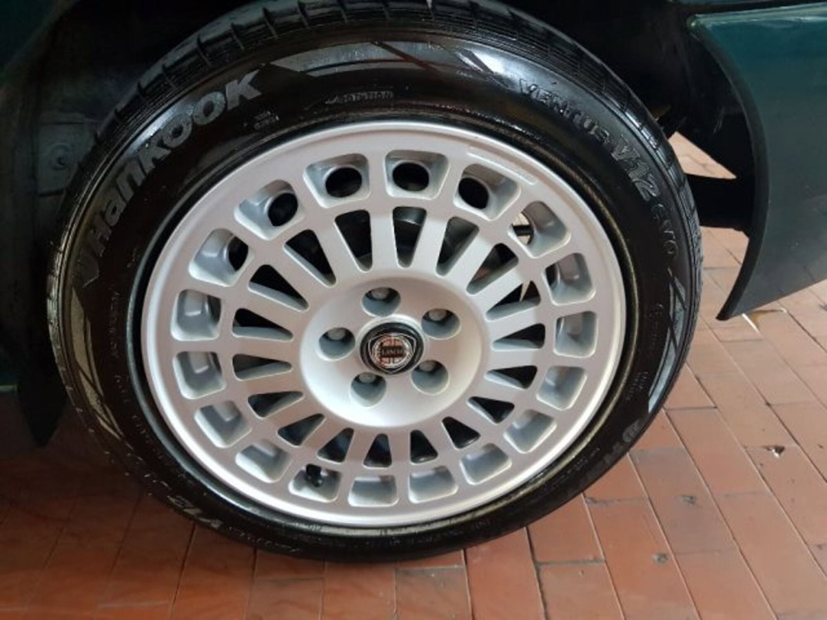 Lancia Delta turbo 16V HF integrale (8)