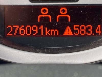 MINI Mini 1.6 16V Cooper D (16)