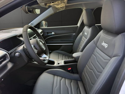 Jeep Avenger full-electric Summit fwd 156cv auto (11)