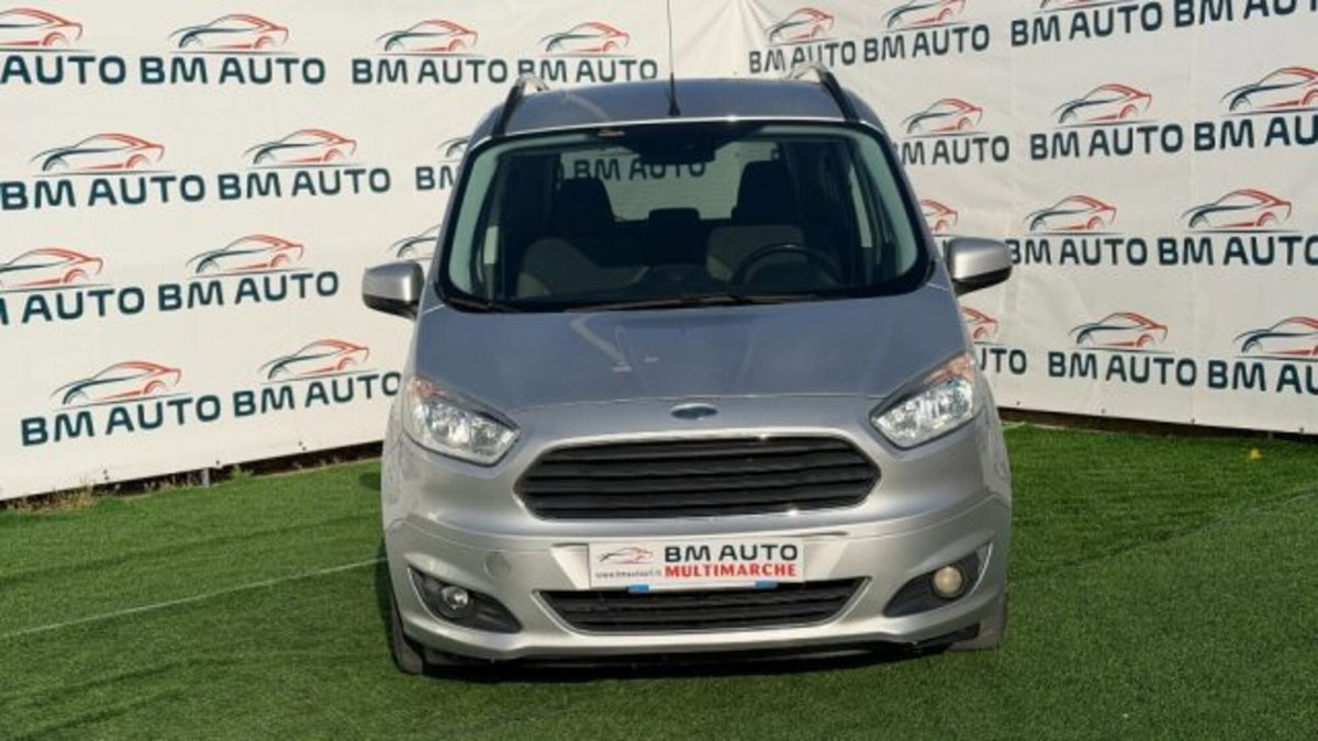 Ford Tourneo Courier 1.5 TDCI 75 CV Titanium (2)