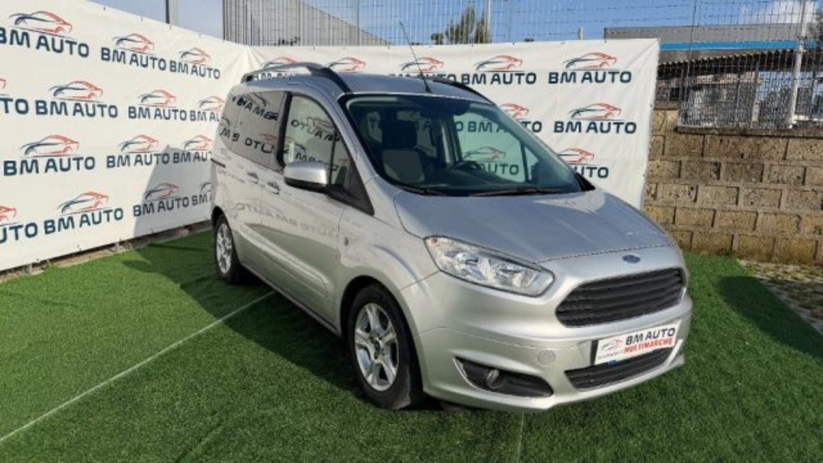 Ford Tourneo Courier 1.5 TDCI 75 CV Titanium (3)