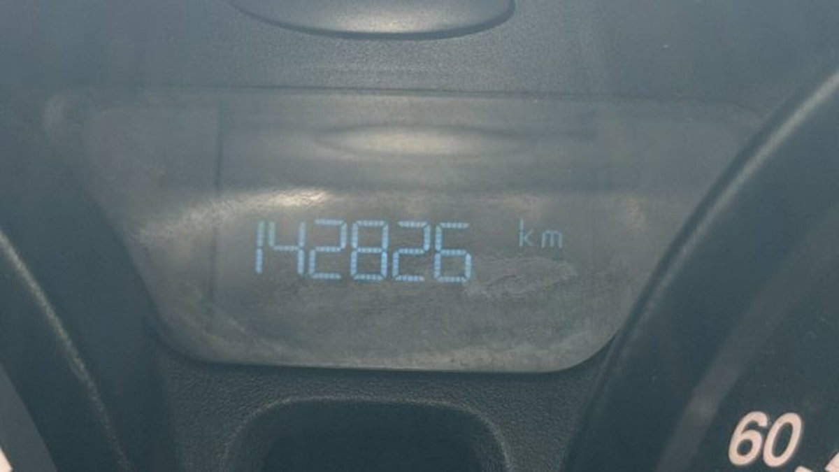 Ford Tourneo Courier 1.5 TDCI 75 CV Titanium (7)