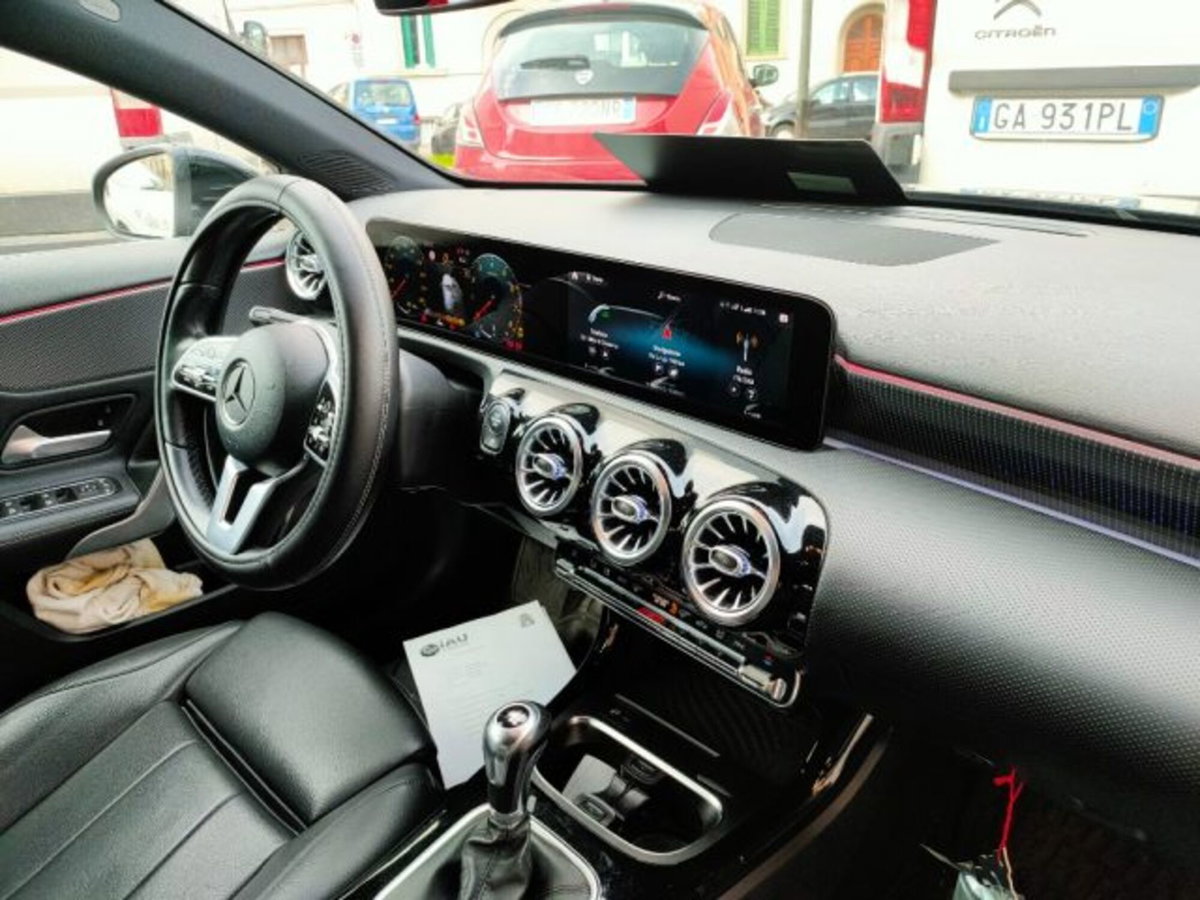 Mercedes-Benz Classe A Sedan 200 4p. Sport (16)