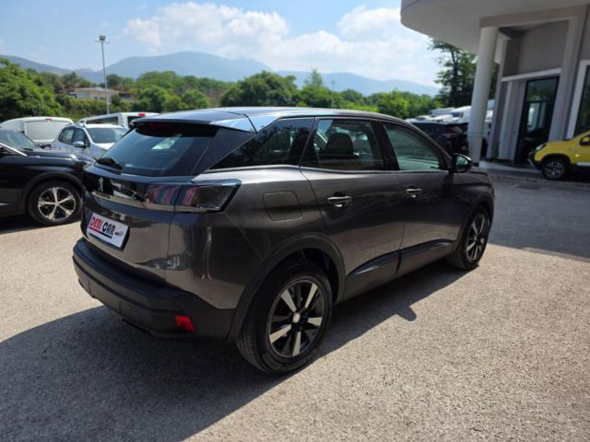 Peugeot 3008 BlueHDi 130 S&S EAT8 GT (4)