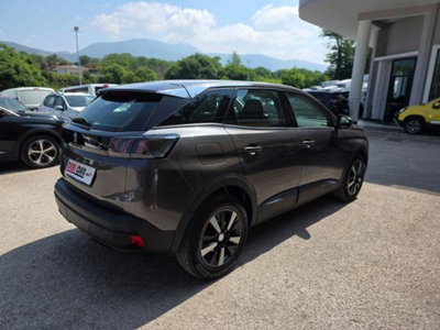Peugeot 3008 BlueHDi 130 S&S EAT8 GT (4)